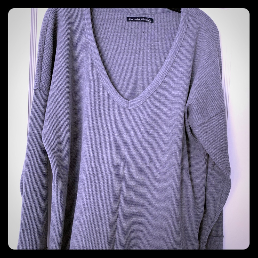 Abercrombie oversized V neck